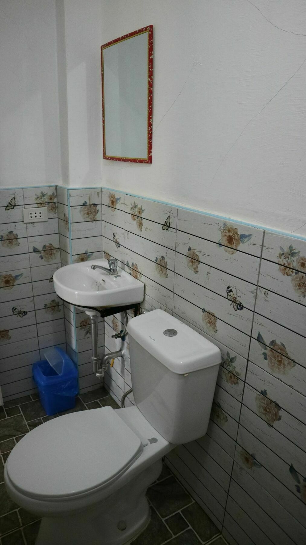Charm Guest House بويرتو برينسيسا المظهر الخارجي الصورة